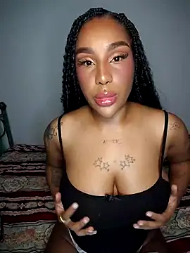 Queen Amara online show from 04/23/26, 04:03