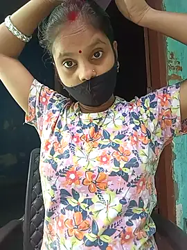 Komal-Rajput online show from 11/17/25, 06:19