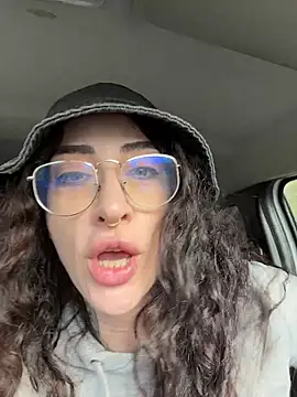 nikkaanderic online show from 03/31/26, 01:11