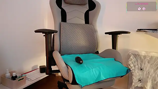 GingerAleMILF online show from 10/21/25, 07:09