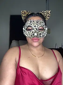 Snapshot of SLNatasha chatting on 01/19/26, 12:20 SLNatasha online show from 01/19/26, 12:20