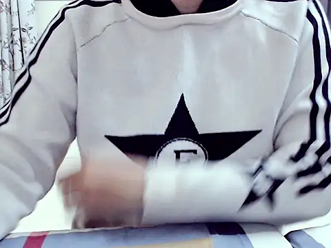 Ami 8x online show from 12/04/25, 10:29