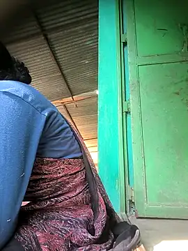 Snapshot of Hot-dasi52 chatting on 12/18/25, 06:08 Hot-dasi52 online show from 12/18/25, 06:08