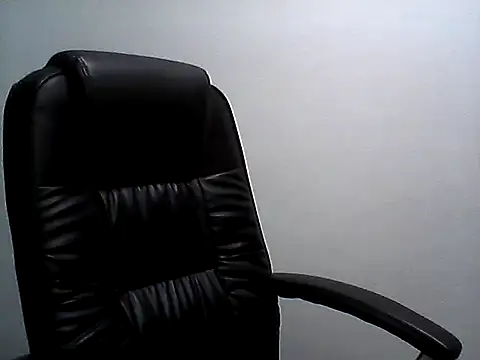 Snapshot of EllaLove2277 chatting on 05/13/26, 05:49 EllaLove2277 online show from 05/13/26, 05:49