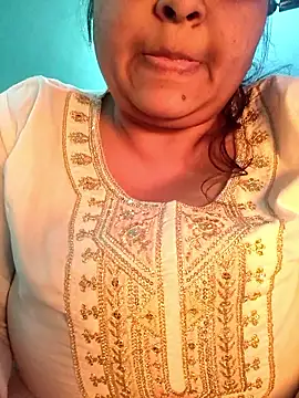 bitch-horny online show from 01/14/26, 05:35