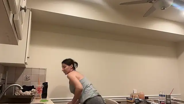 NurseStephania online show from 11/27/25, 02:13