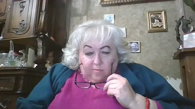 Lala-Love56 online show from 10/28/25, 07:16