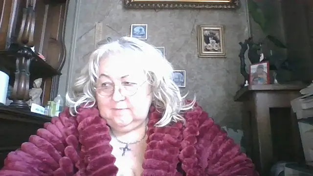 Lala-Love56 online show from 11/19/25, 06:46