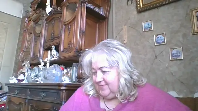 Snapshot of Lala-Love56 chatting on 05/24/26, 02:44 Lala-Love56 online show from 05/24/26, 02:44