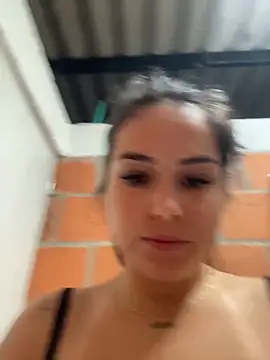 amberbakee online show from 10/28/25, 11:25