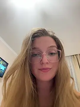 Bellatrisssaa online show from 09/15/25, 06:30