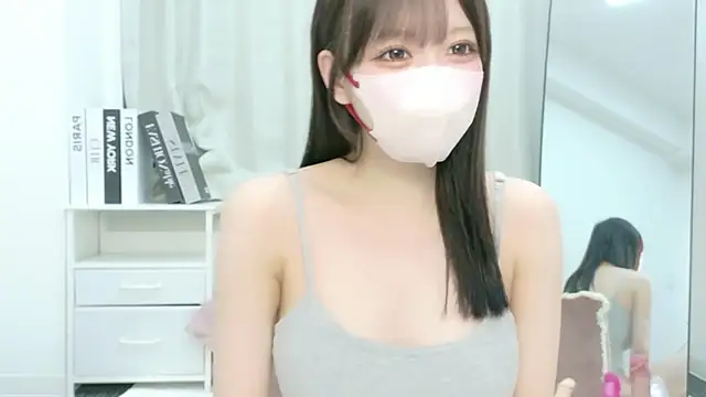 roachan  online show from 07/13/26, 02:20