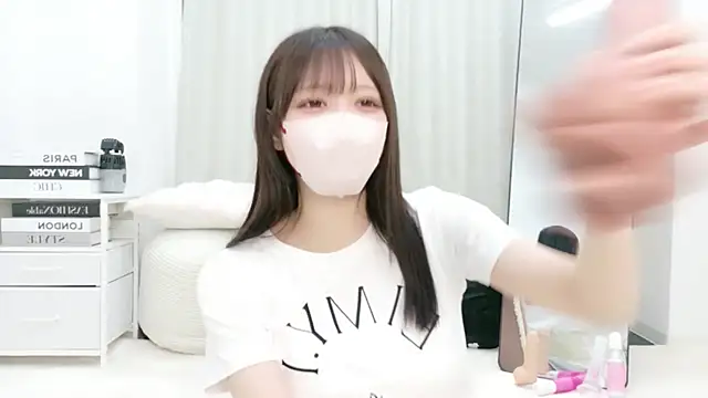 roachan  online show from 07/30/26, 01:43