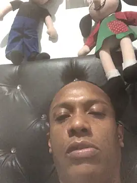 elpeluchenegroxxx3 online show from 04/25/26, 01:41