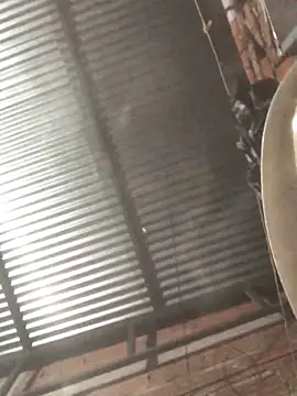 elpeluchenegroxxx3 online show from 04/26/26, 03:04