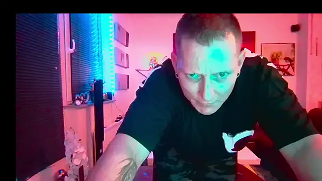 hellgirl1980 online show from 04/19/26, 11:40