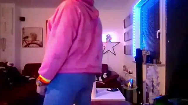 hellgirl1980 online show from 04/22/26, 10:33