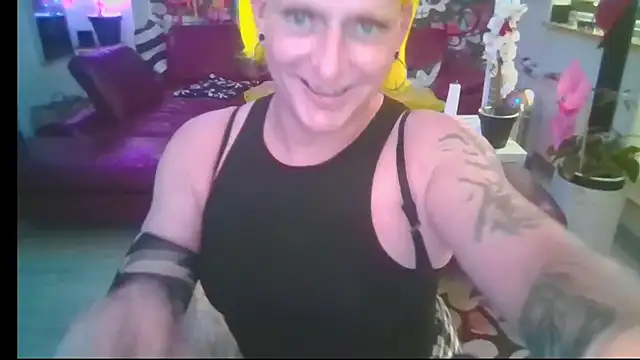 hellgirl1980 online show from 06/30/26, 05:14