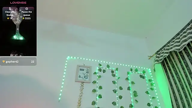 roselyn caprice online show from 03/25/26, 02:17