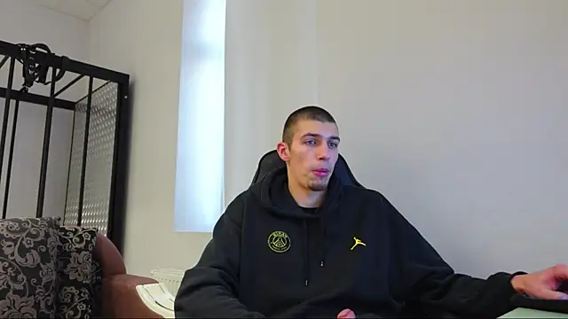 Snapshot of Ryan_Dozer chatting on 11/15/25, 07:27 Ryan Dozer online show from 11/15/25, 07:27