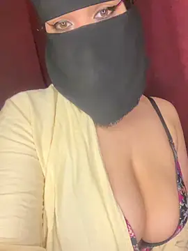 RooVaaN-Xx online show from 04/21/26, 06:01