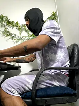 carl jhonson821 online show from 10/19/25, 07:03