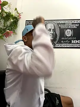 carl jhonson821 online show from 10/21/25, 05:02