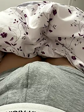 Snapshot of JJ_131 chatting on 09/08/25, 05:12 JJ 131 online show from 09/08/25, 05:12