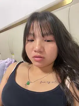 Emlyly-18 online show from 09/18/25, 11:01