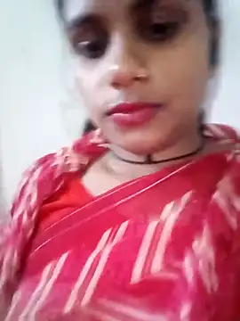 Snapshot of Km_shilpa chatting on 10/27/25, 07:34 Km shilpa online show from 10/27/25, 07:34