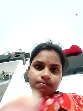 Snapshot of Km_shilpa chatting on 11/25/25, 04:07 Km shilpa online show from 11/25/25, 04:07