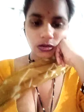 Snapshot of Km_shilpa chatting on 11/26/25, 03:46 Km shilpa online show from 11/26/25, 03:46