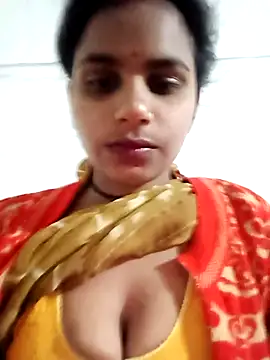 Snapshot of Km_shilpa chatting on 11/28/25, 03:47 Km shilpa online show from 11/28/25, 03:47