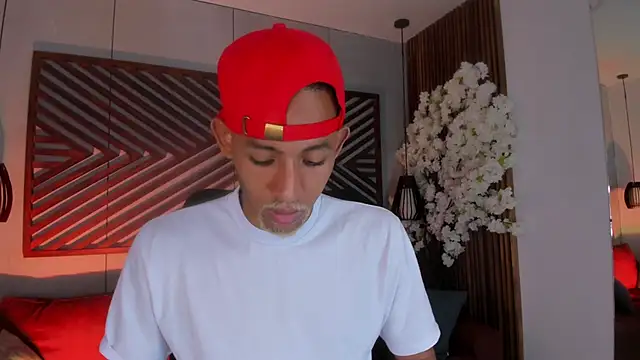 B Wild online show from 09/19/25, 03:30