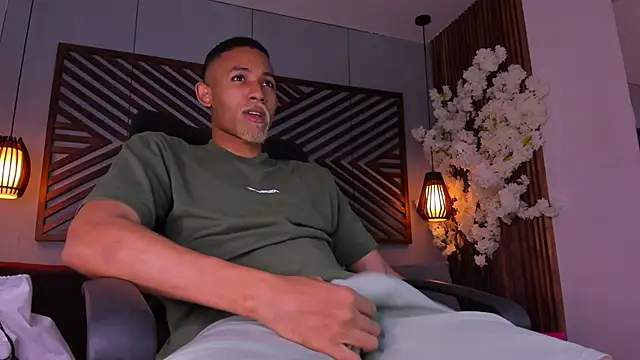 B Wild online show from 11/07/25, 04:12