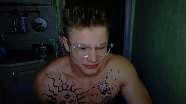 Snapshot of James__Noah chatting on 09/24/25, 10:13 James Noah online show from 09/24/25, 10:13