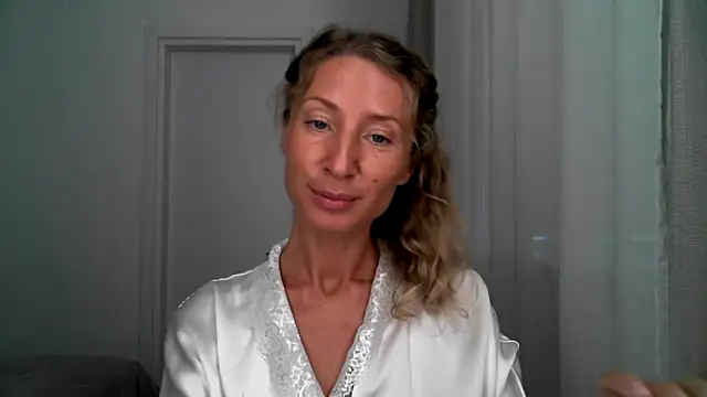 Paevoa online show from 09/14/25, 08:13