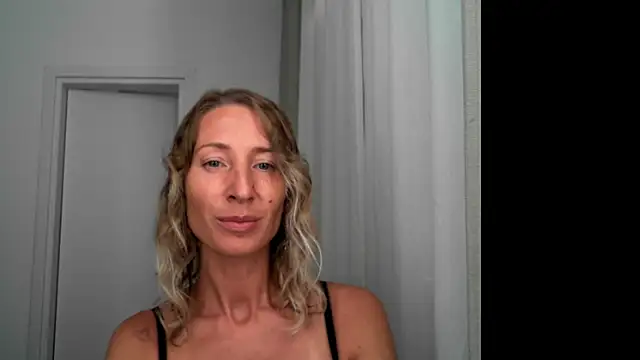 Paevoa online show from 09/20/25, 03:13