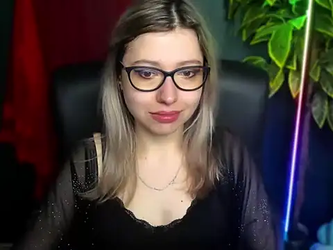 loveHeidi online show from 03/31/26, 04:24