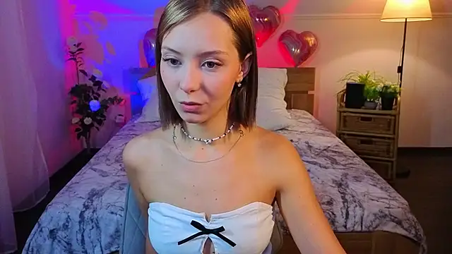 LumMina online show from 02/11/26, 10:42