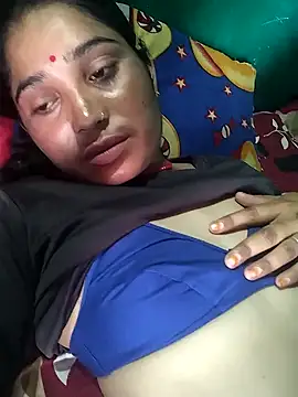 Snapshot of Hot_cupal chatting on 09/18/25, 07:21 Hot cupal online show from 09/18/25, 07:21