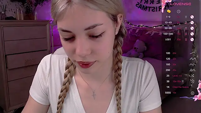 Leila Vanilla online show from 01/08/26, 02:47