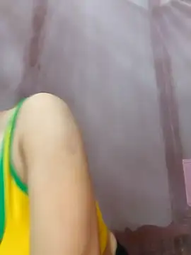 Yumyum kiw online show from 09/17/25, 10:17