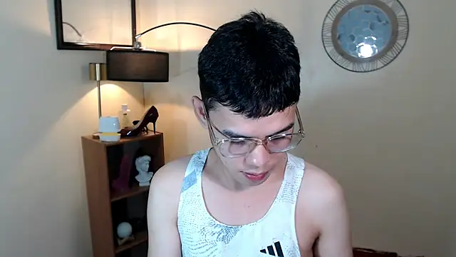 keirflorianxx online show from 10/05/25, 09:45