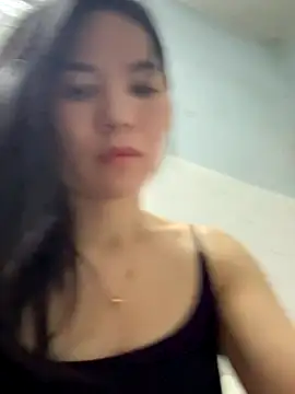 Snapshot of xiaonan- chatting on 09/24/25, 12:14 xiaonan- online show from 09/24/25, 12:14