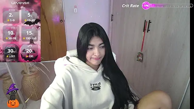 amarasilk  online show from 10/30/25, 02:18