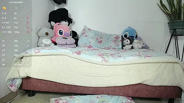 naughtypixie online show from 10/30/25, 03:52