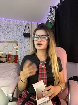 Snapshot of Katleen_wxw chatting on 09/09/25, 11:43 Katleen wxw online show from 09/09/25, 11:43