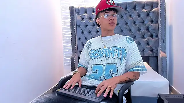 MARSHALL SPENCER online show from 04/22/26, 01:12