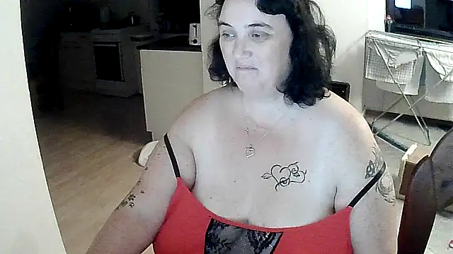 Snapshot of Minou1610 chatting on 10/18/25, 06:52 Minou1610 online show from 10/18/25, 06:52